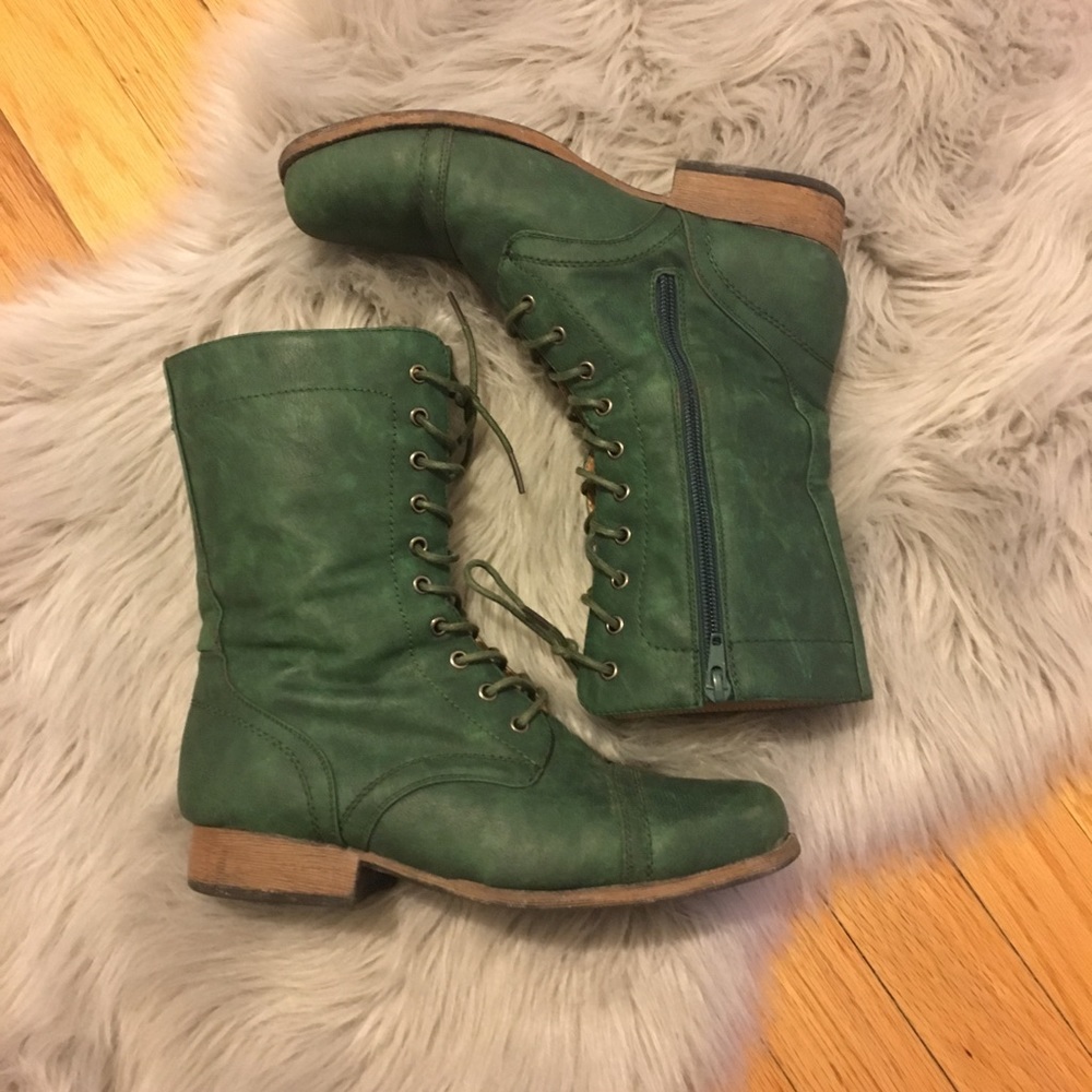 Green combat moto boots Wild Diva size 8